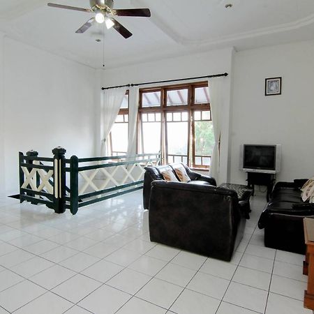 Hotel Fevytra Syariah Yogyakarta Exteriér fotografie